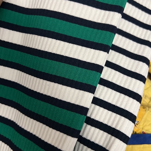 Tory Sport Womens Ribbed Tech-Knit Striped Golf Scarf - Picture 2 of 2